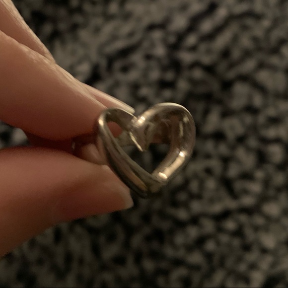 Heart Ribbon Ring - Picture 4 of 4